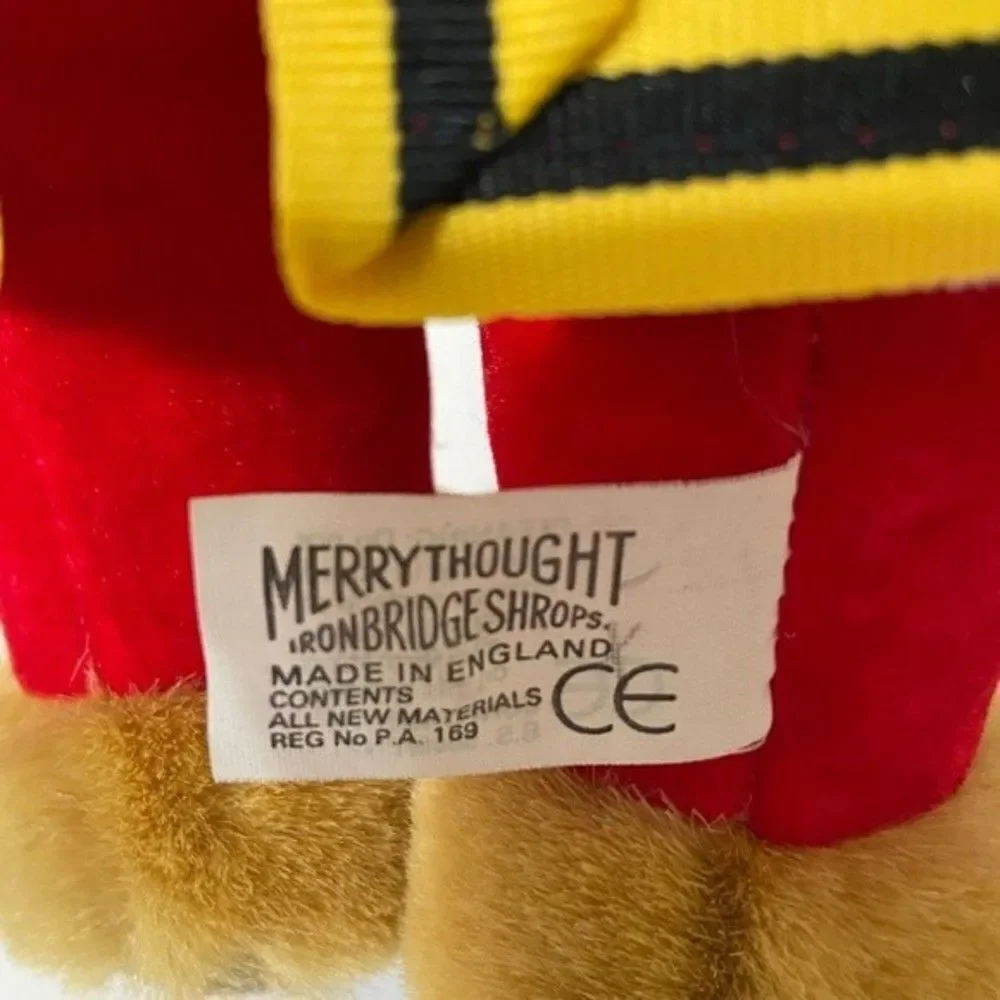Merrythought Queen's Royal Guard Beefeater England 17
